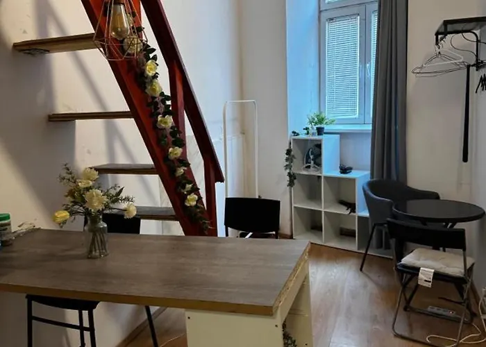 Modern Loft With Private Kitchenette & Shower